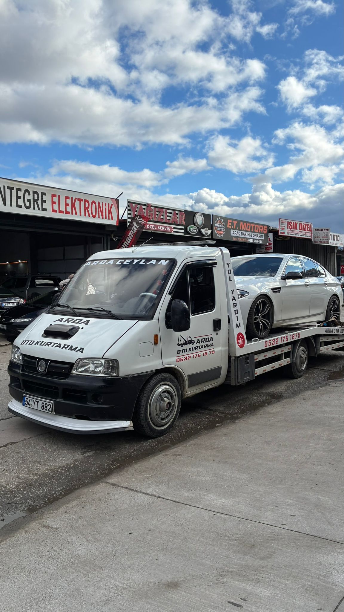 Oto Cekici Hizmeti Sakarya